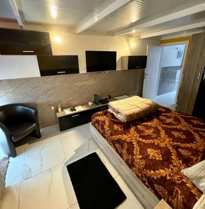 Appartamento Cute Penthouse Marsaskala Esterno foto